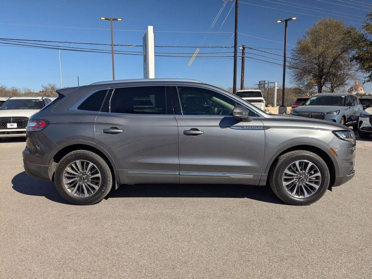 2023 Lincoln Nautilus Standard