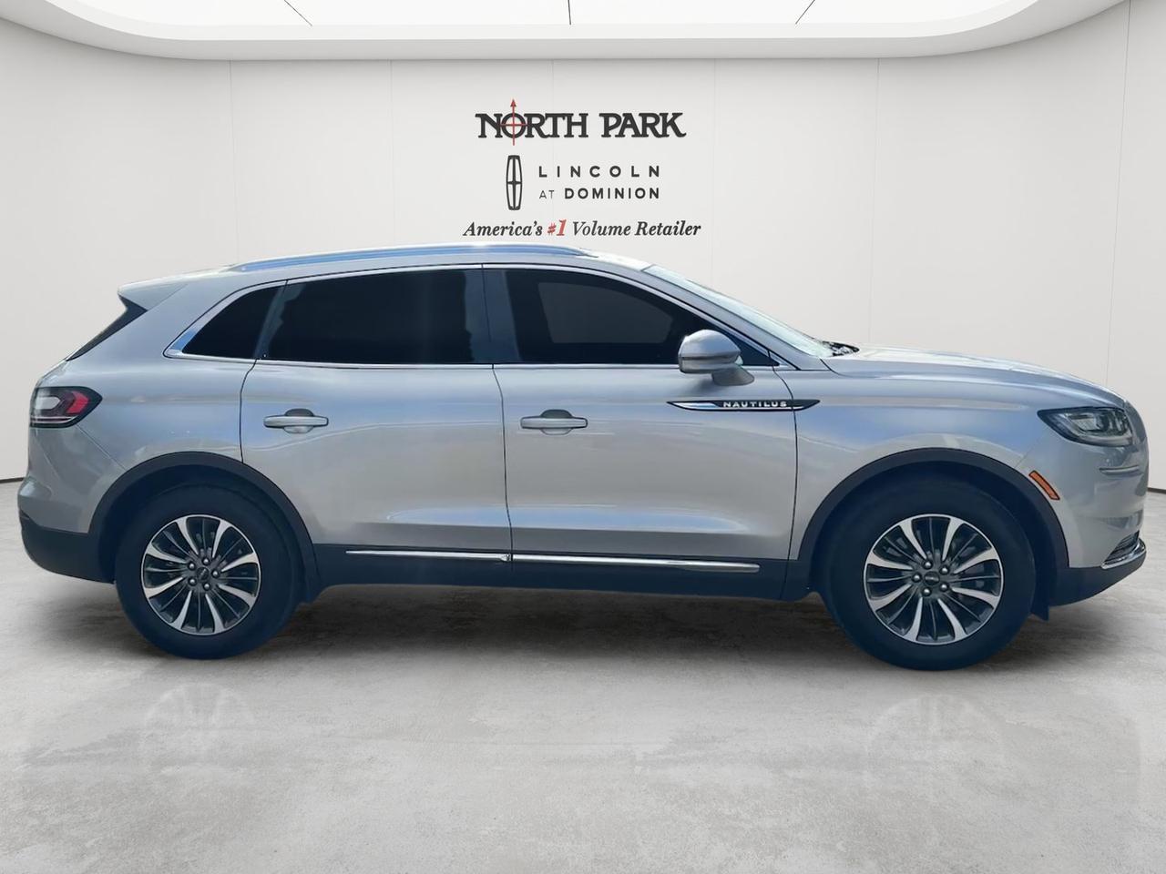 2023 Lincoln Nautilus Standard