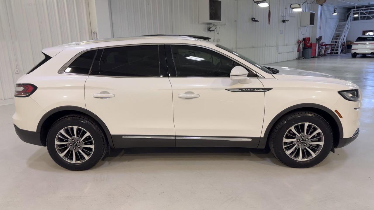 2023 Lincoln Nautilus Standard