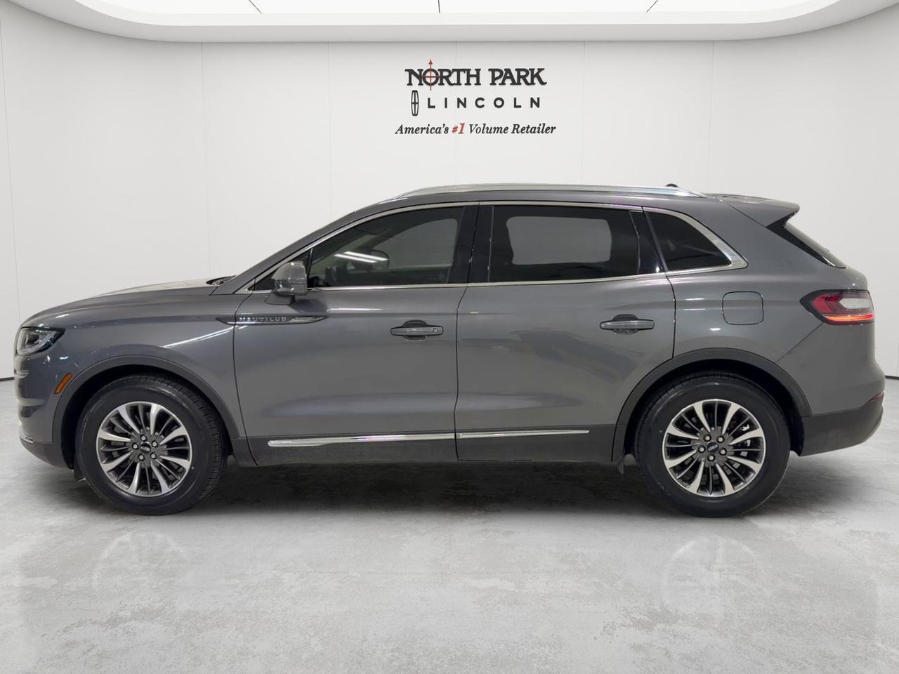 2023 Lincoln Nautilus Standard