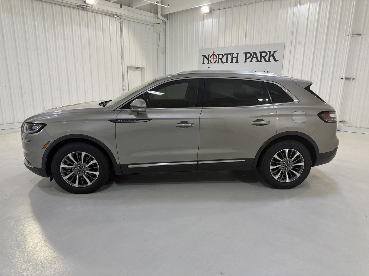 2023 Lincoln Nautilus Standard