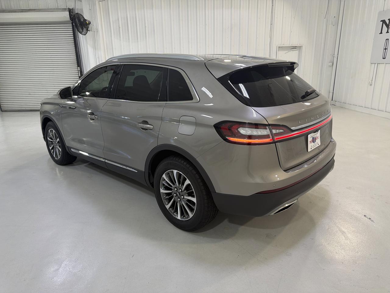 2023 Lincoln Nautilus Standard