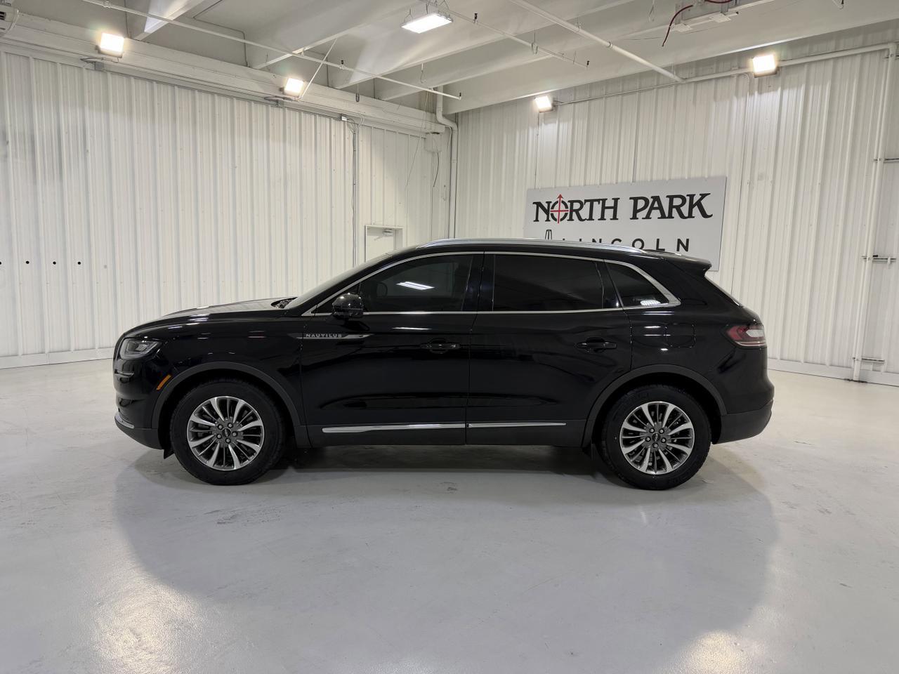 2023 Lincoln Nautilus Standard