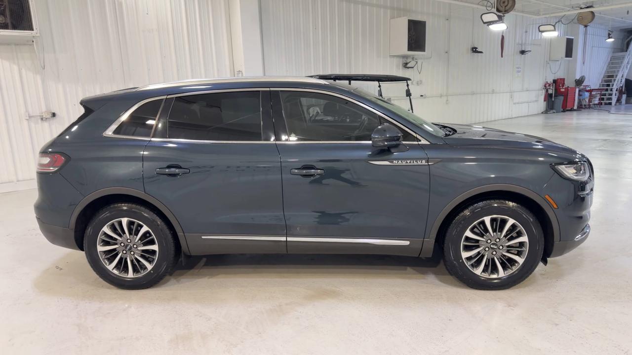 2023 Lincoln Nautilus Standard