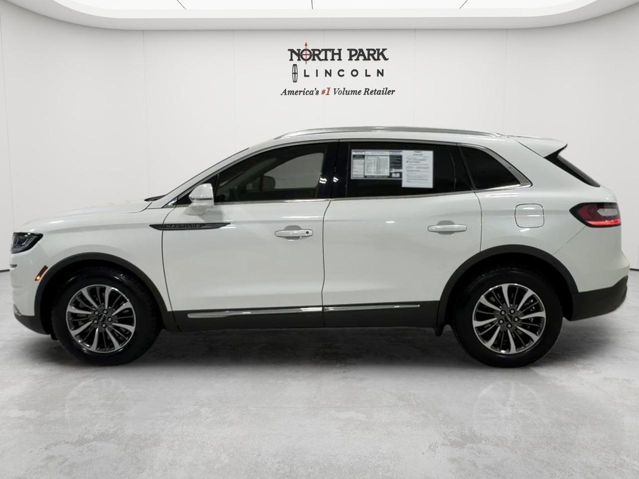 2023 Lincoln Nautilus Standard