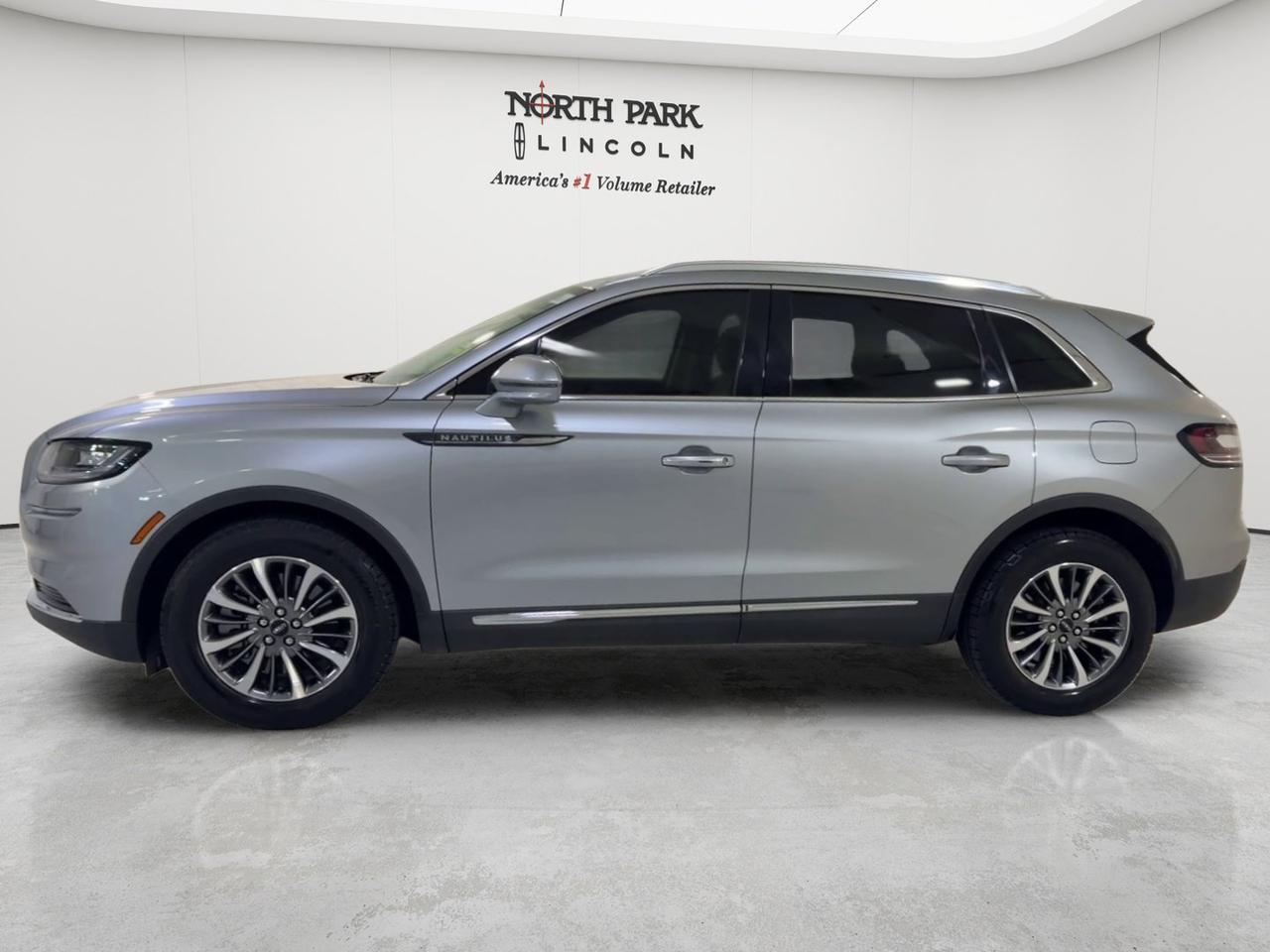 2023 Lincoln Nautilus Standard