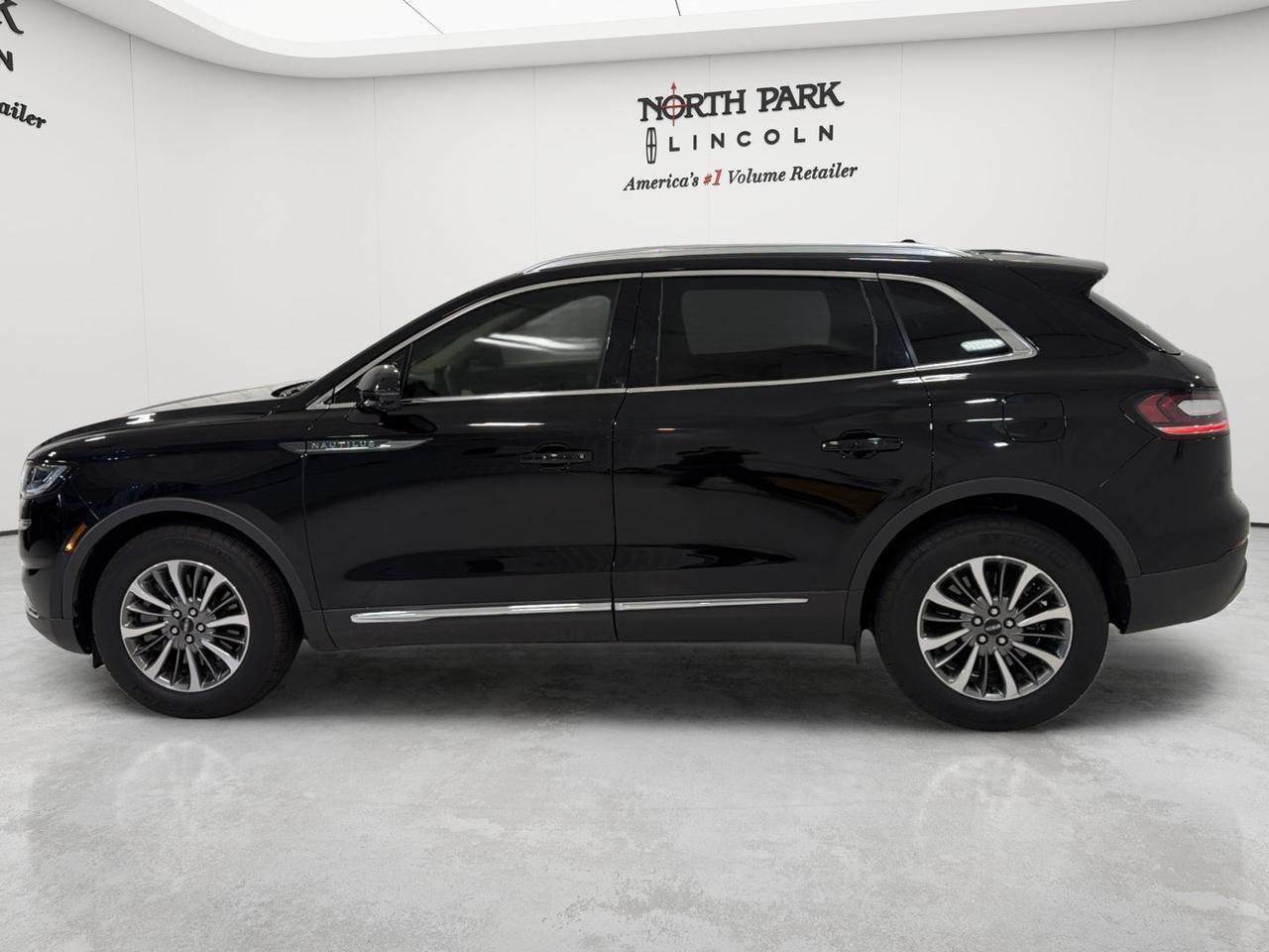 2023 Lincoln Nautilus Standard