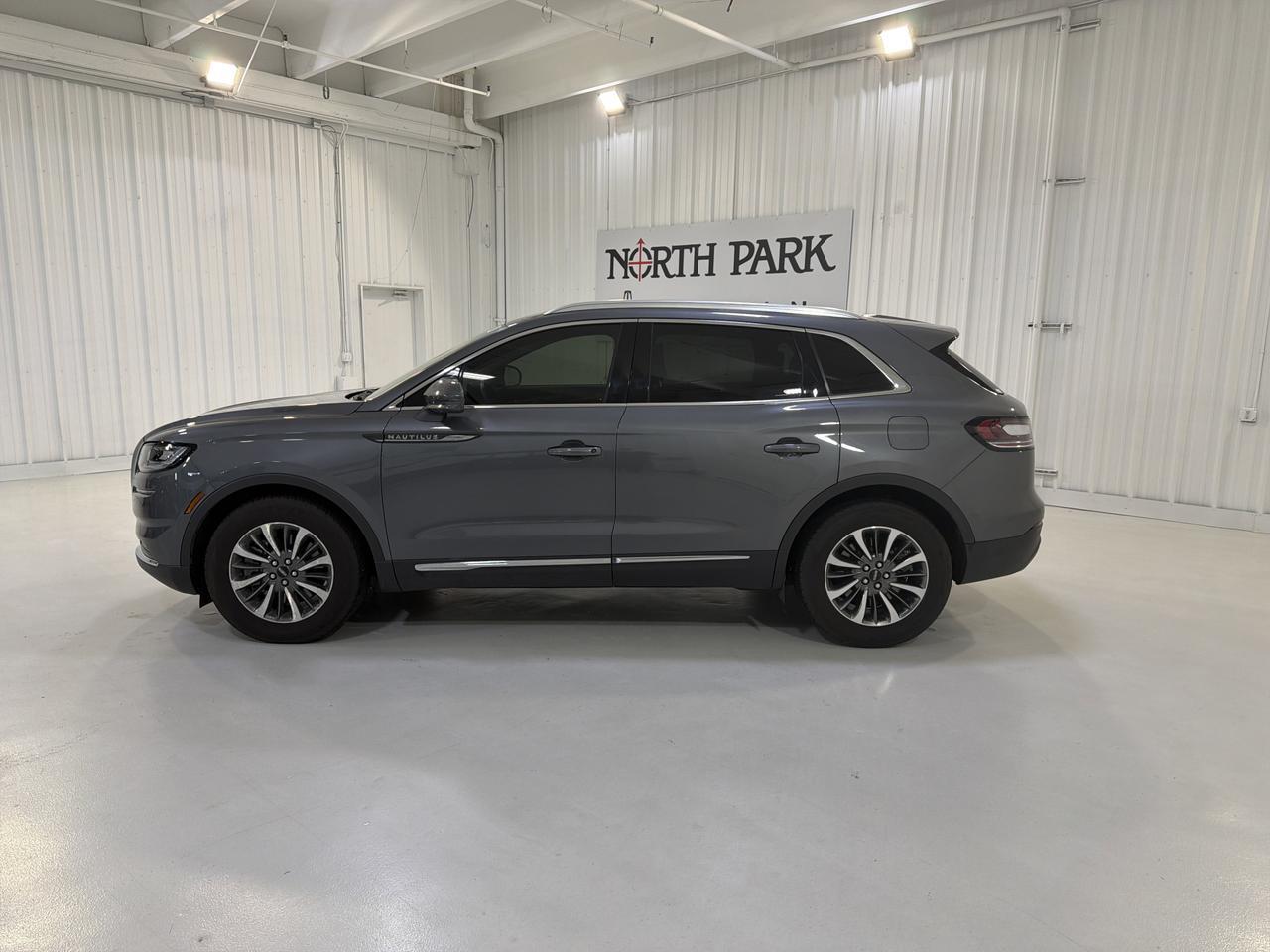 2023 Lincoln Nautilus Standard