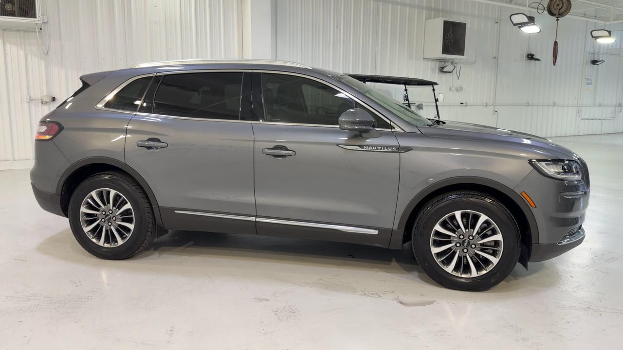 2023 Lincoln Nautilus Standard