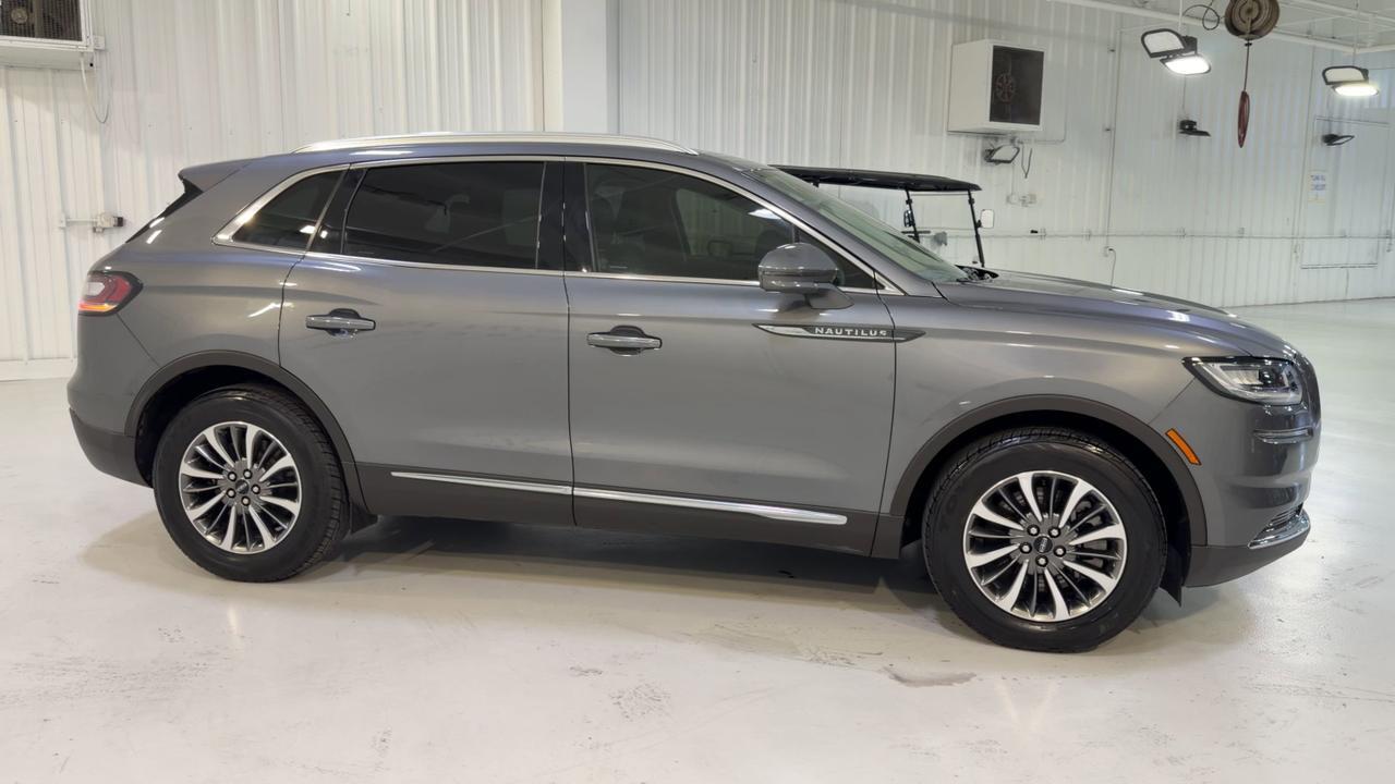 2023 Lincoln Nautilus Standard