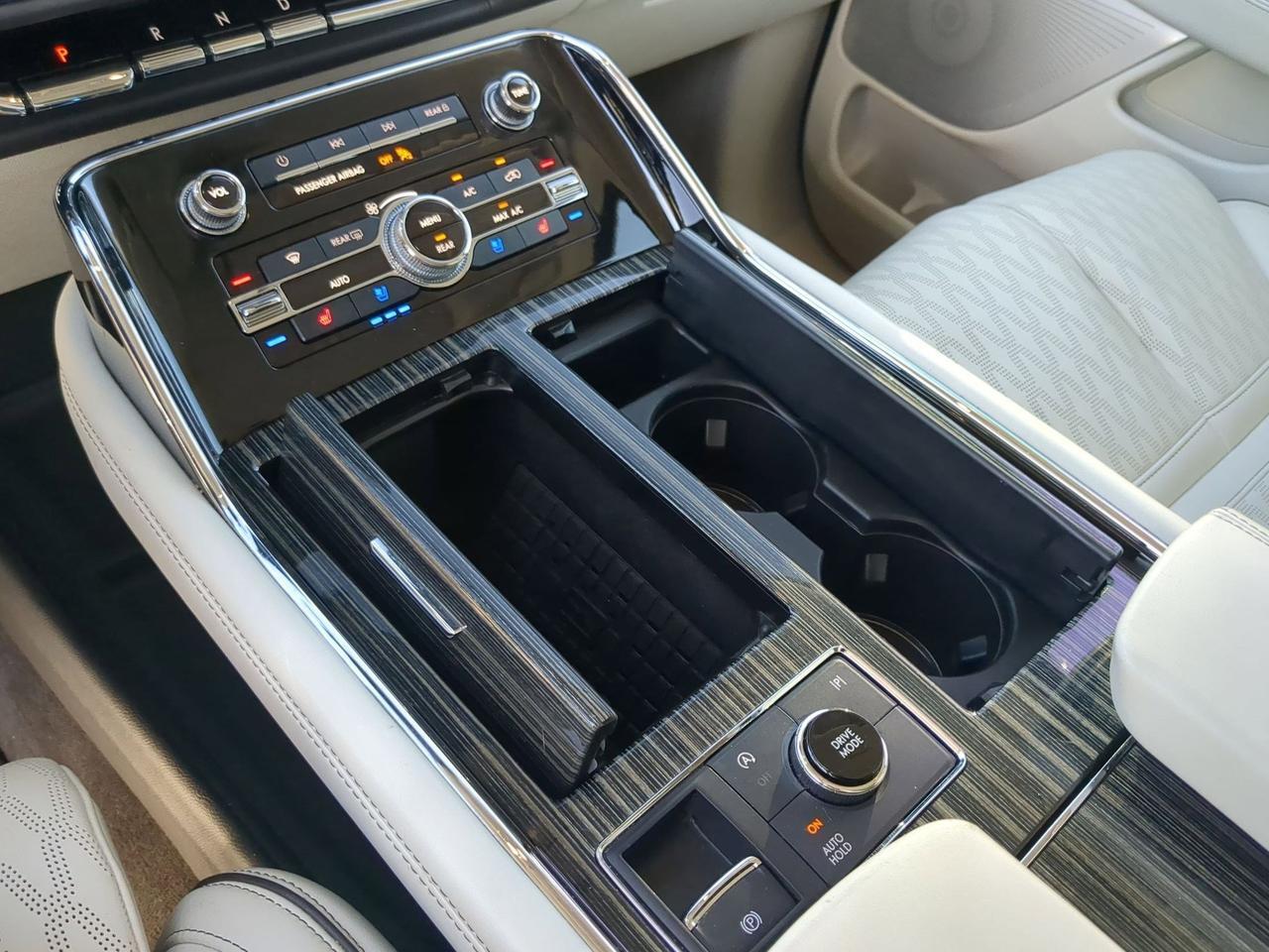 2023 Lincoln Navigator Black Label