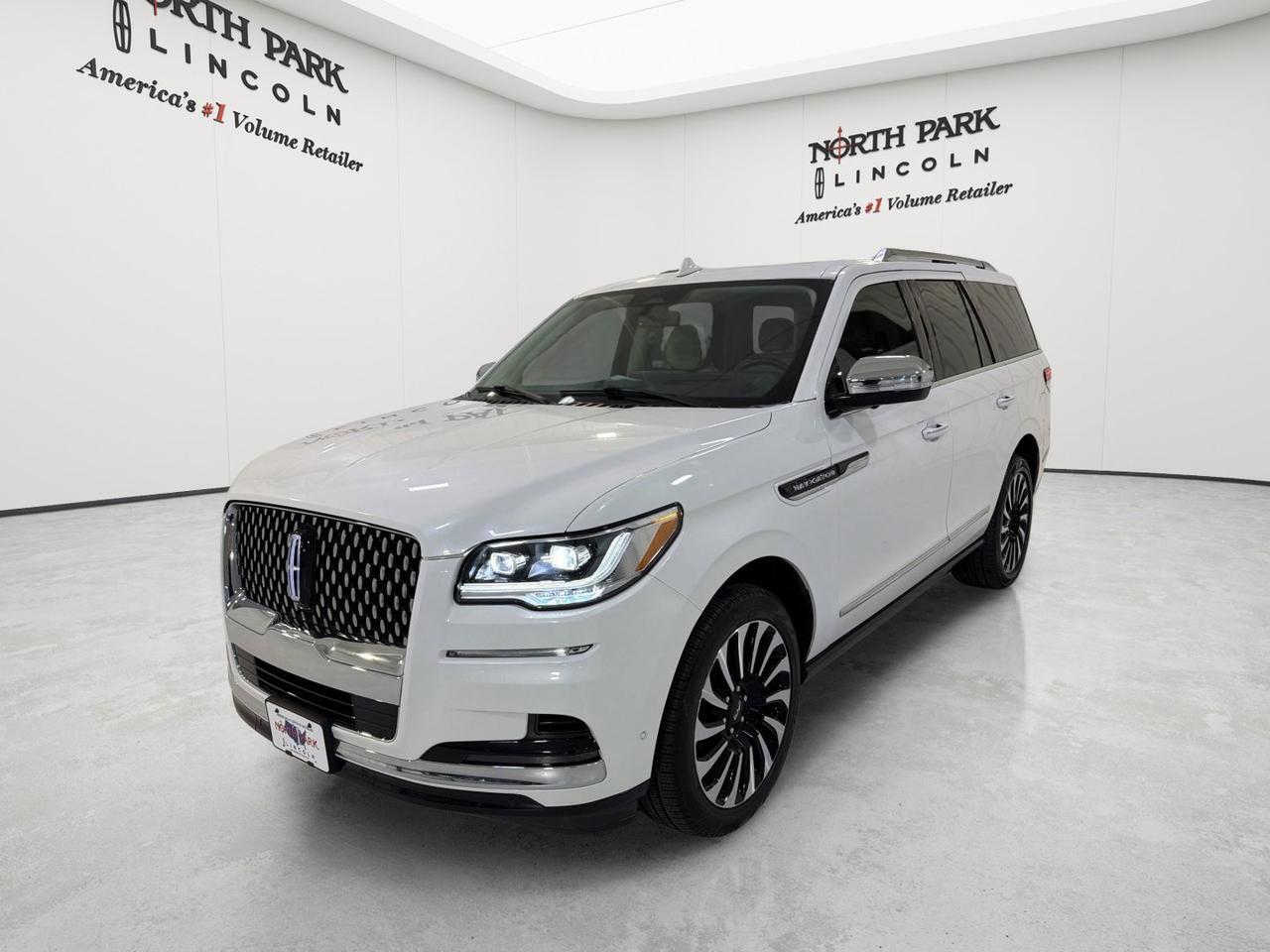 2023 Lincoln Navigator Black Label