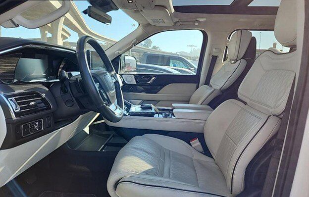 2023 Lincoln Navigator L Black Label