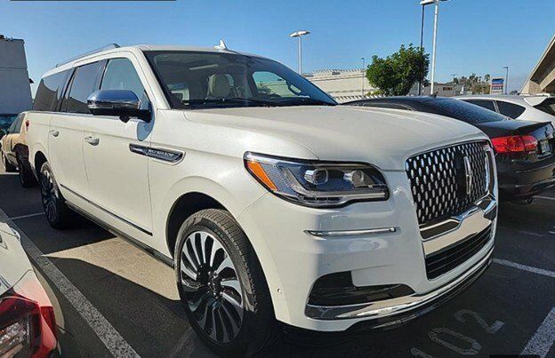 2023 Lincoln Navigator L Black Label