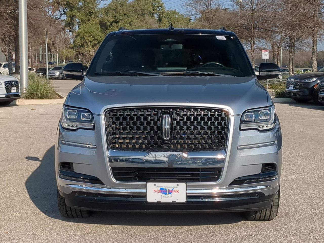 2023 Lincoln Navigator L Black Label