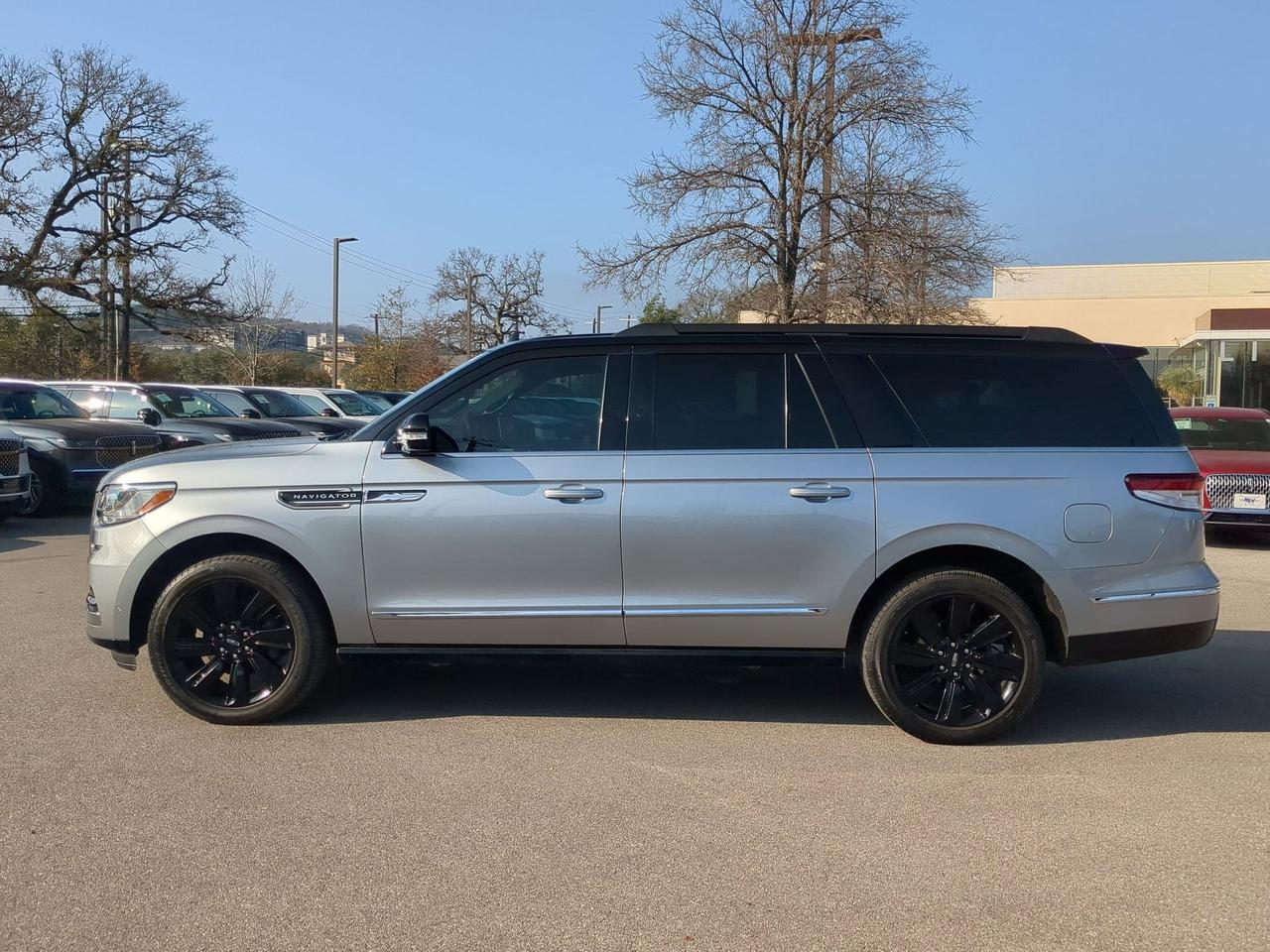 2023 Lincoln Navigator L Black Label