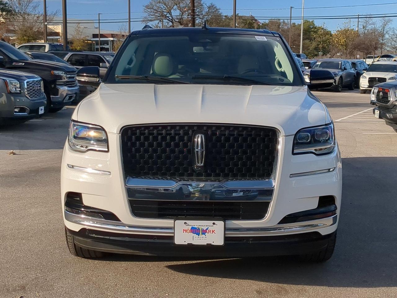 2023 Lincoln Navigator L Black Label