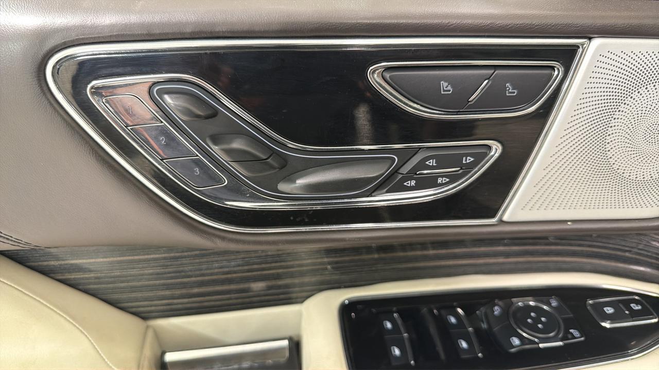 2023 Lincoln Navigator L Black Label San Antonio TX