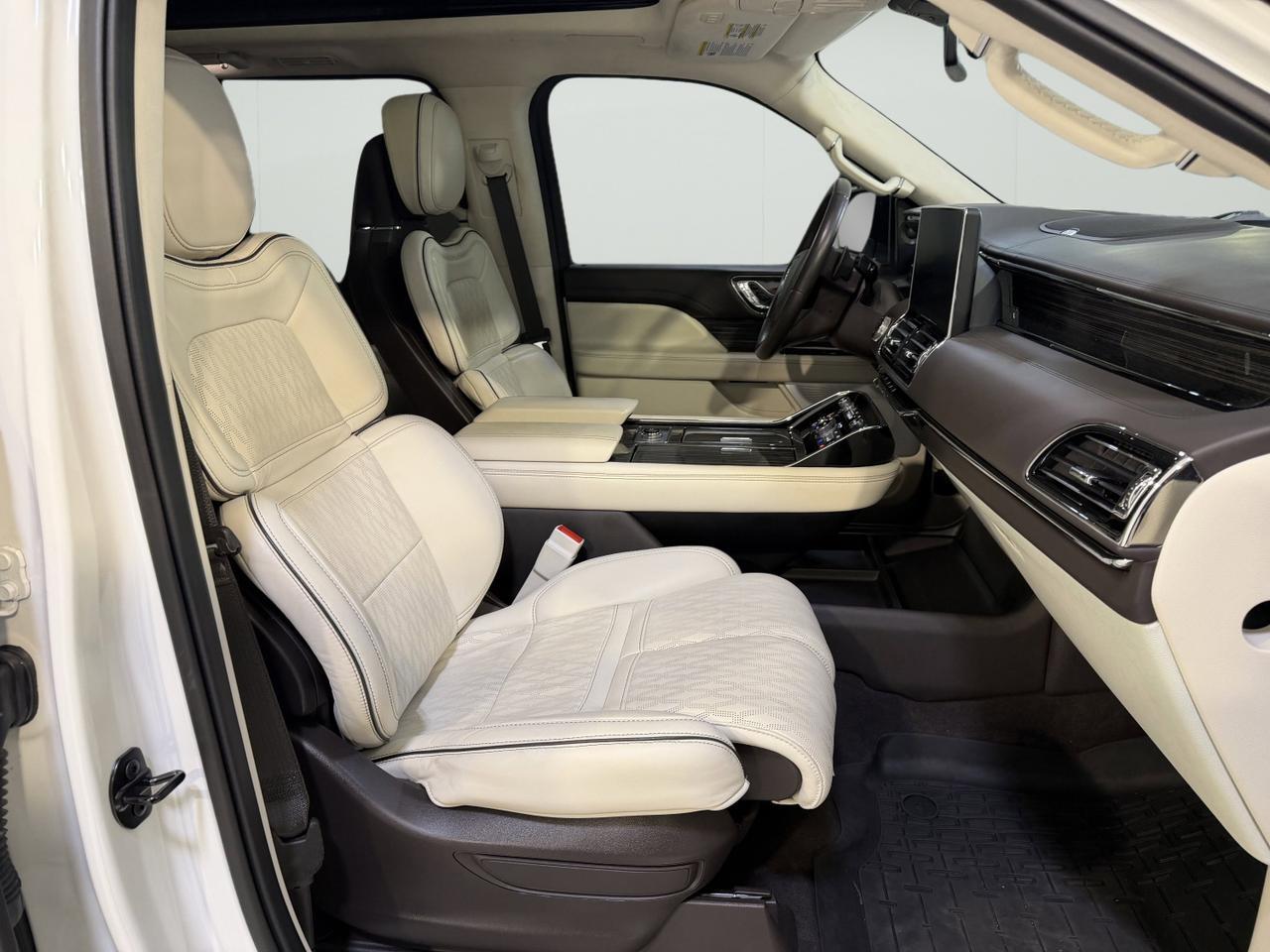 2023 Lincoln Navigator L Black Label San Antonio TX