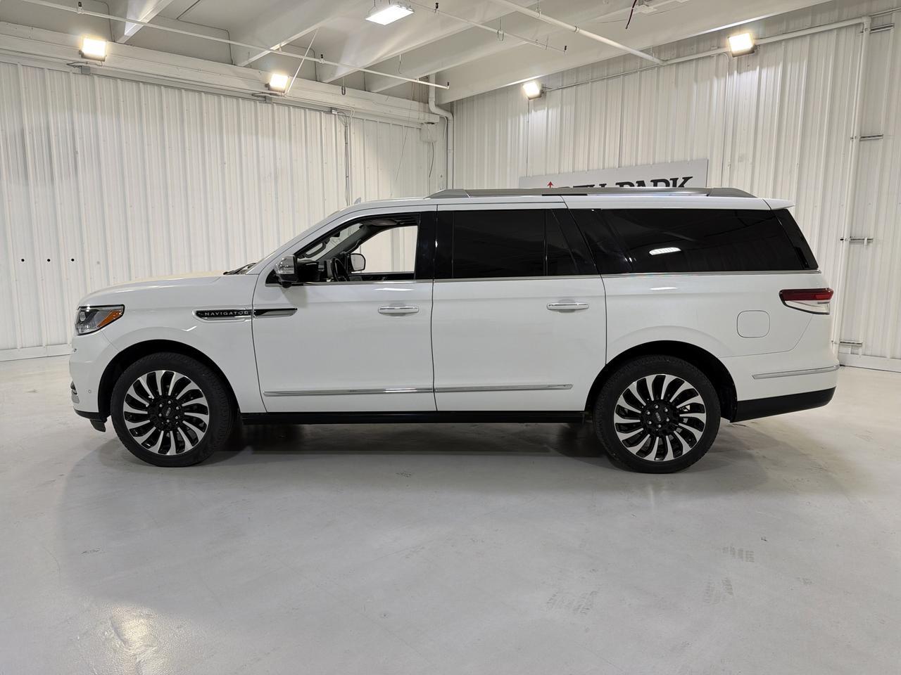 2023 Lincoln Navigator L Black Label San Antonio TX