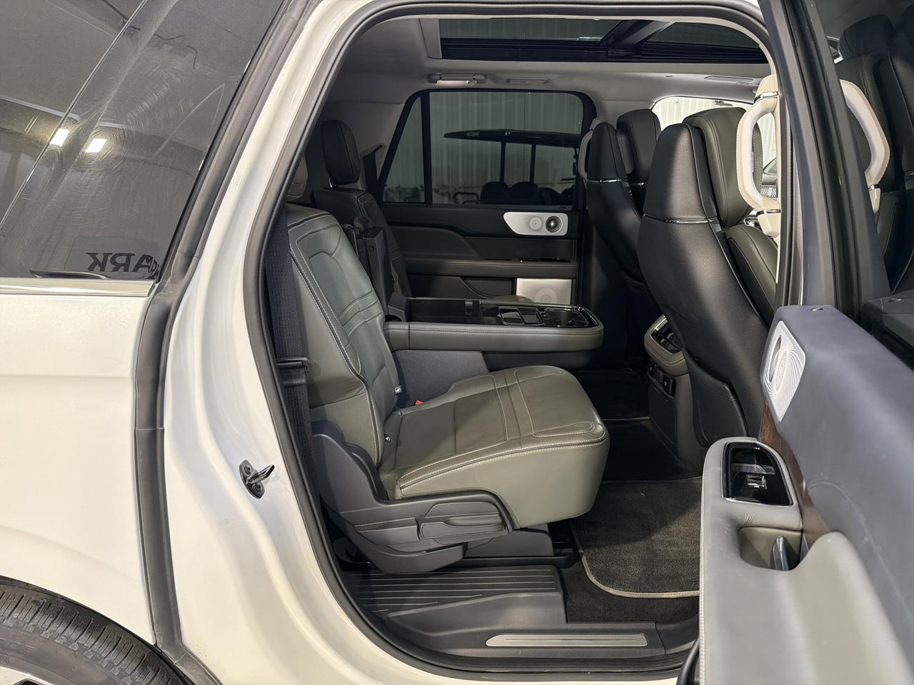 2023 Lincoln Navigator L Black Label San Antonio TX