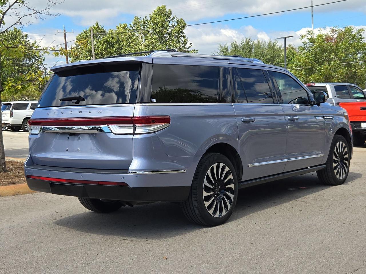 2023 Lincoln Navigator L Black Label