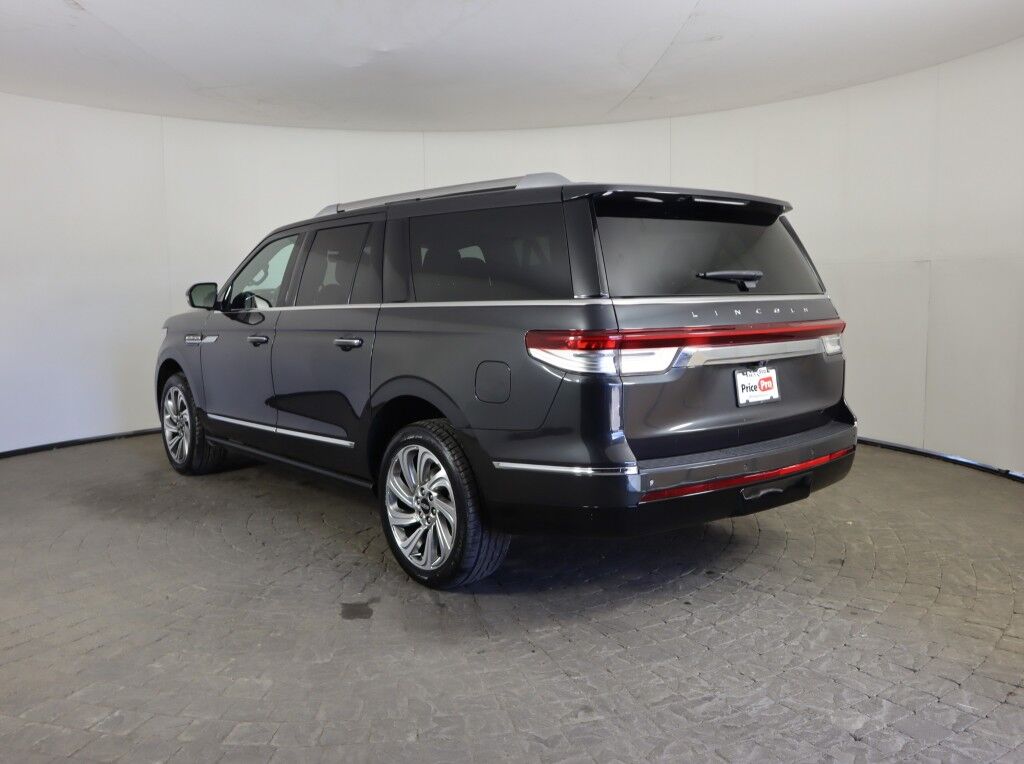2023 Lincoln Navigator L Reserve 4x4 Maumee OH