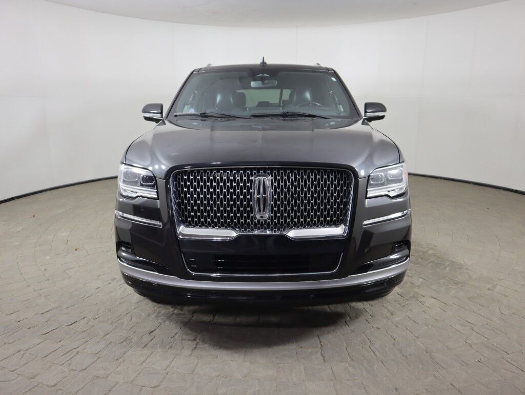 2023 Lincoln Navigator L Reserve 4x4