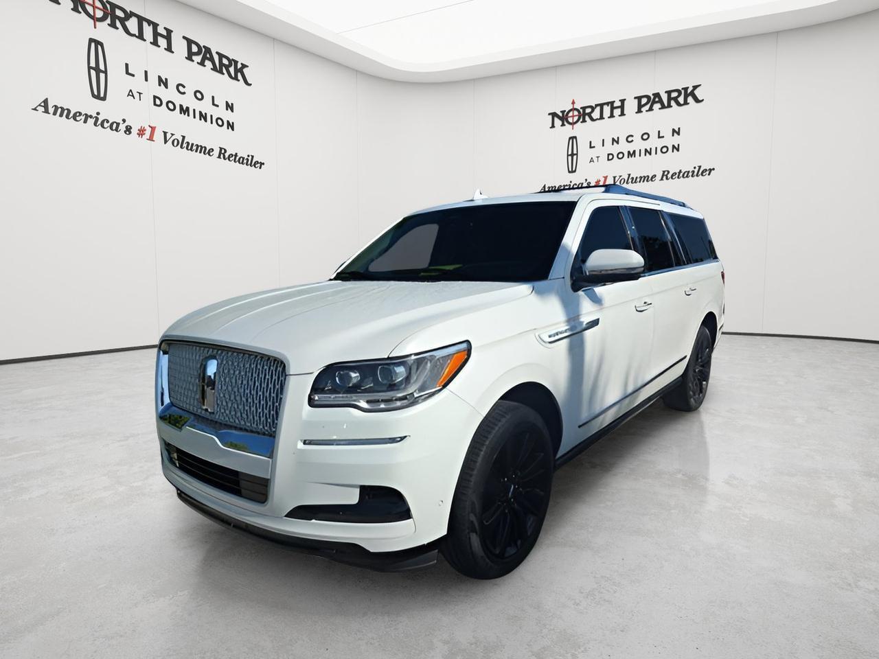 2023 Lincoln Navigator L Reserve