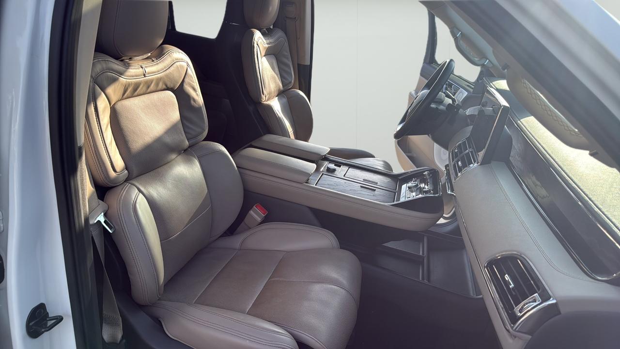 2023 Lincoln Navigator L Reserve