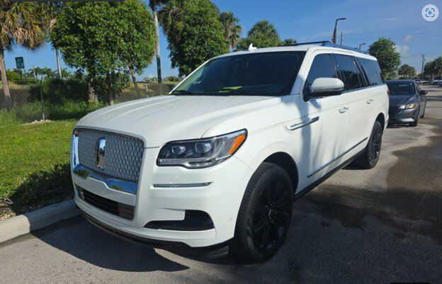 2023 Lincoln Navigator L Reserve