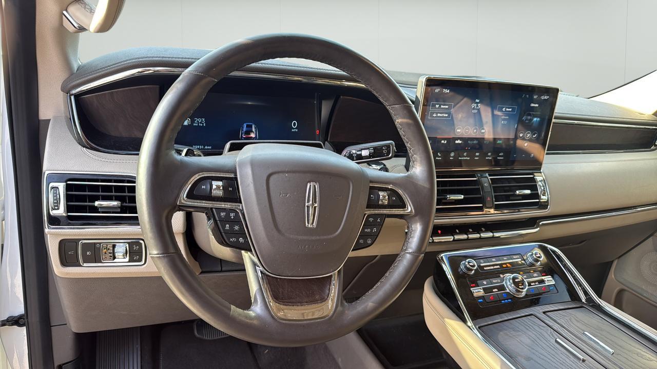 2023 Lincoln Navigator L Reserve