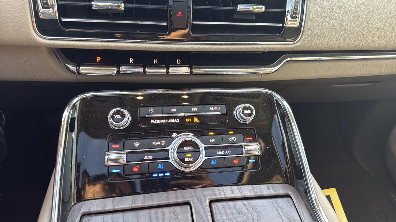 2023 Lincoln Navigator L Reserve
