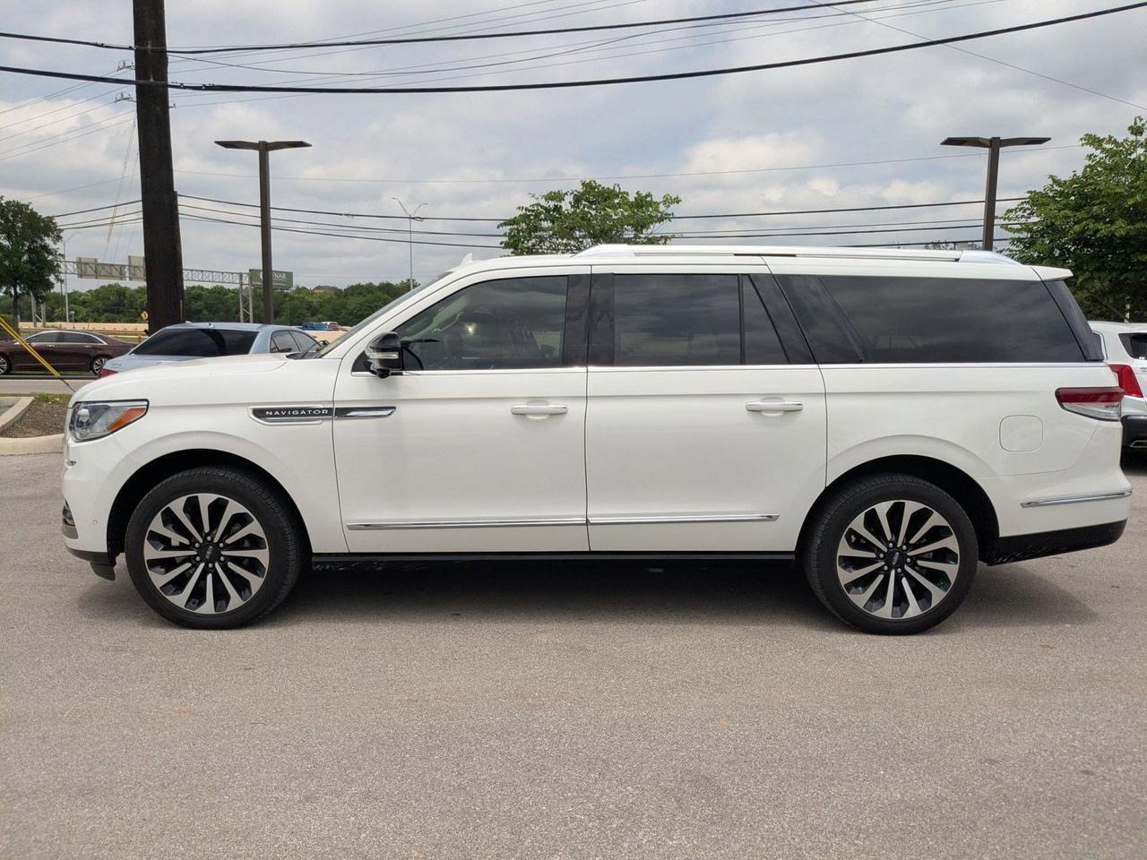 2023 Lincoln Navigator L Reserve