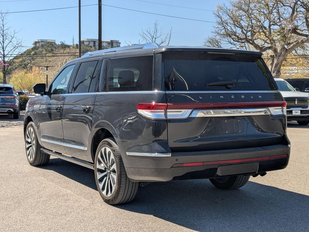 2023 Lincoln Navigator L Reserve