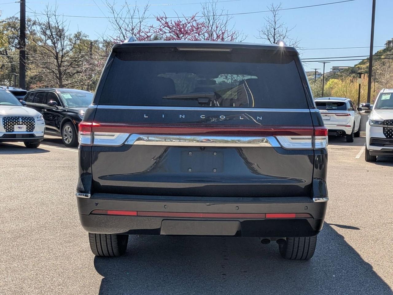 2023 Lincoln Navigator L Reserve