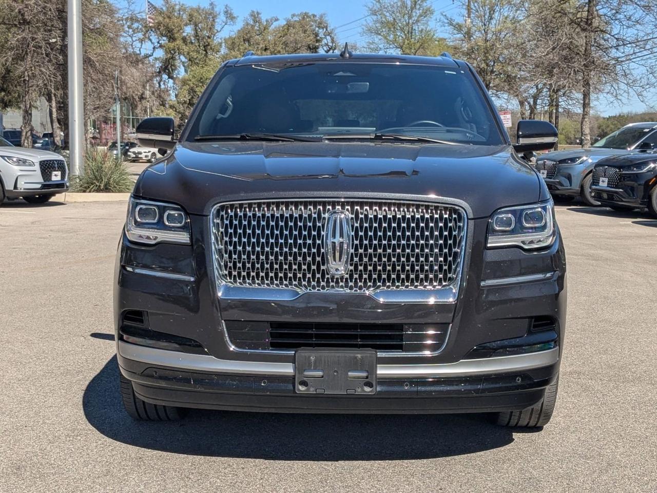 2023 Lincoln Navigator L Reserve