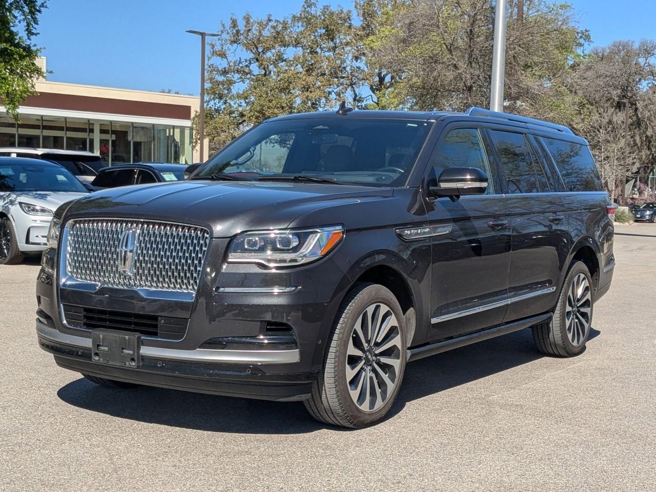 2023 Lincoln Navigator L Reserve