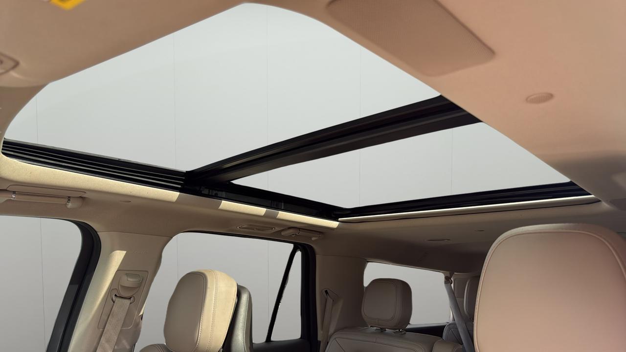 2023 Lincoln Navigator L Reserve