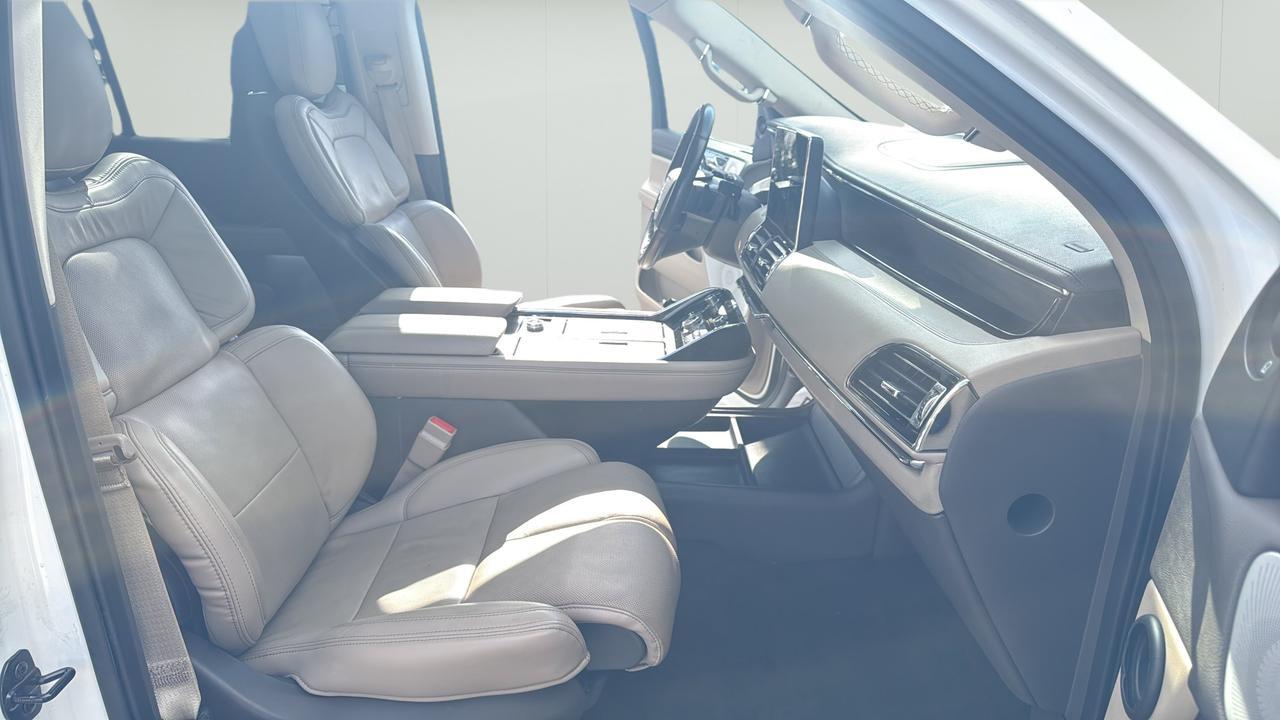 2023 Lincoln Navigator L Reserve