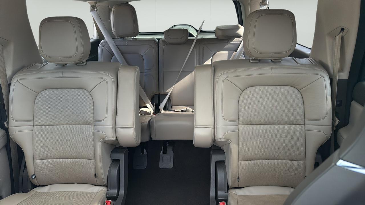 2023 Lincoln Navigator L Reserve