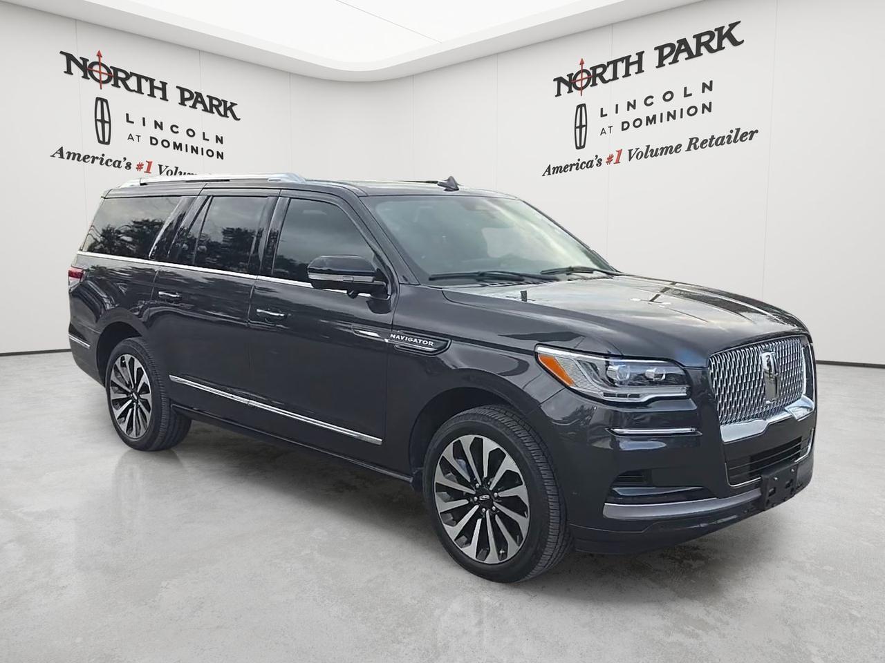 2023 Lincoln Navigator L Reserve