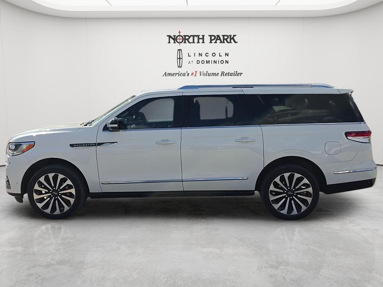 2023 Lincoln Navigator L Reserve