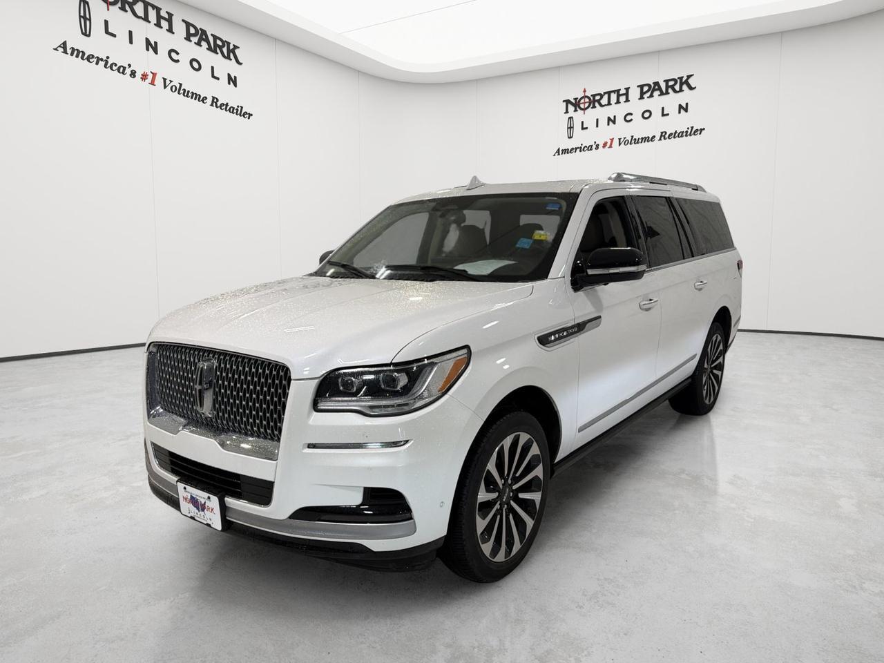 2023 Lincoln Navigator L