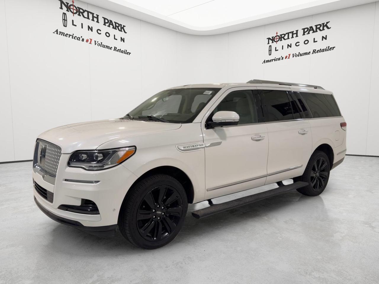 2023 Lincoln Navigator L Reserve