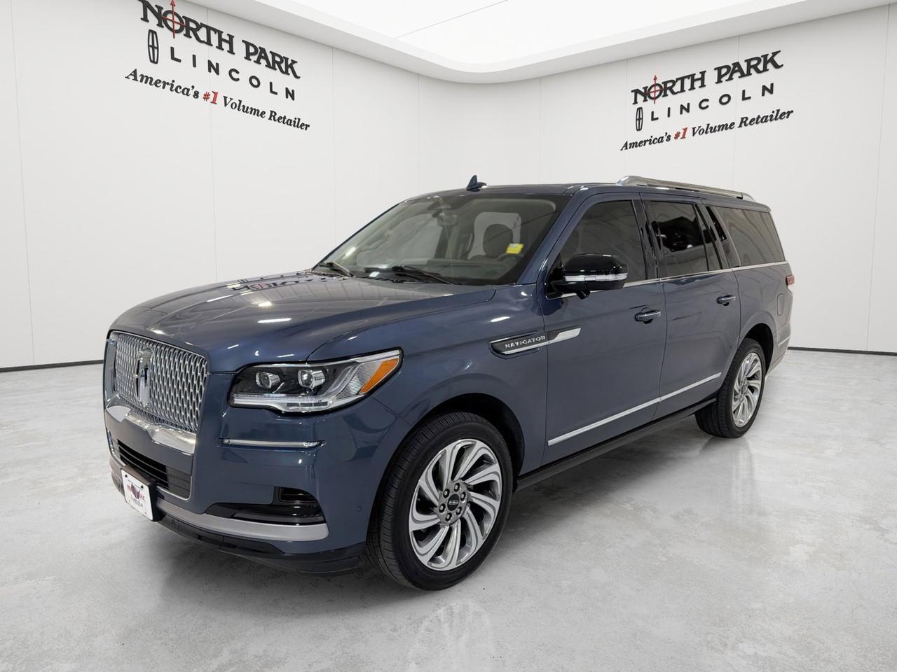 2023 Lincoln Navigator L Reserve