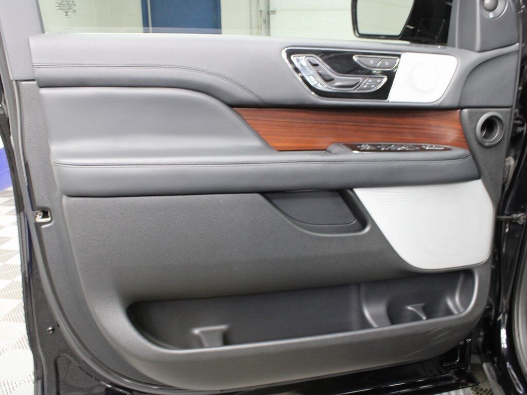 2023 Lincoln Navigator Reserve 4WD 7 Passenger Fond du Lac WI