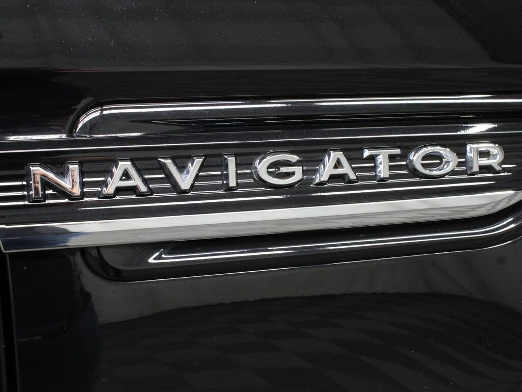 2023 Lincoln Navigator Reserve 4WD 7 Passenger Fond du Lac WI
