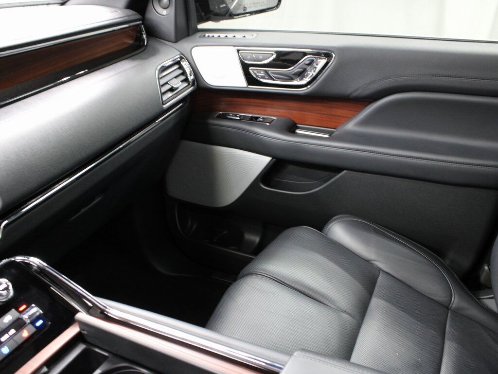 2023 Lincoln Navigator Reserve 4WD 7 Passenger Fond du Lac WI