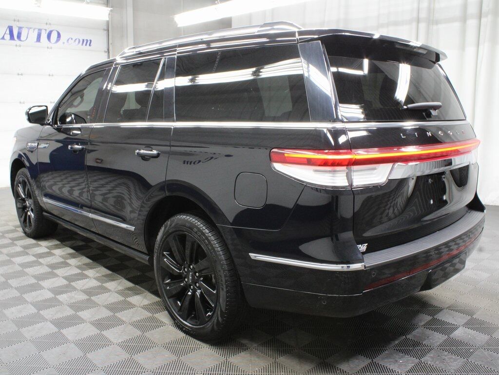 2023 Lincoln Navigator Reserve 4WD 7 Passenger Fond du Lac WI